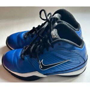 Nike Quick Handle Basketball Sneakers, Kids Size 1Y